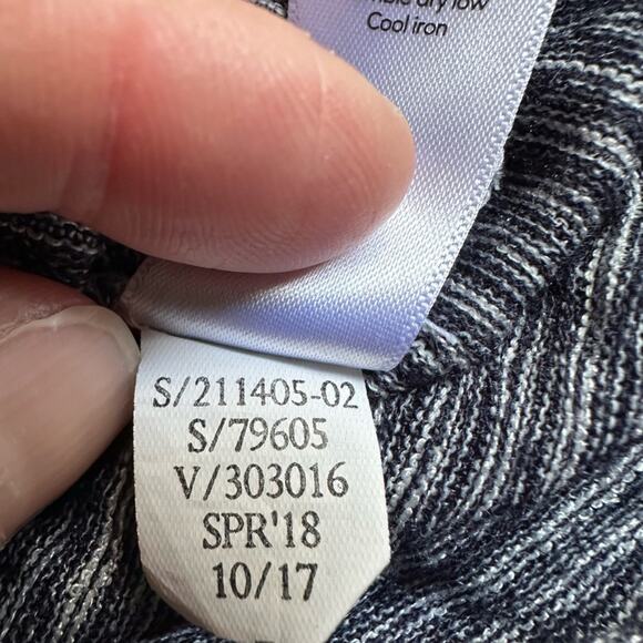 Athleta Breezy Open Back Navy Stripe Tee T-Shirt XXS 211405 Athleisure Athletic - Picture 6 of 6